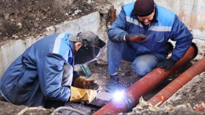 Зображення до посту: У Лозовій — аварійне знеструмлення після чергової атаки