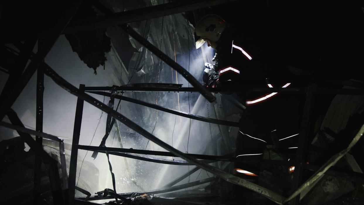 Зображення до:  Понад 10 дронів атакували Чугуїв, спалахнули пожежі