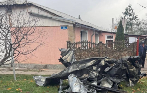 Зображення до посту: Війська РФ вдарили керованими авіабомбами по Лозовій: постраждав чоловік