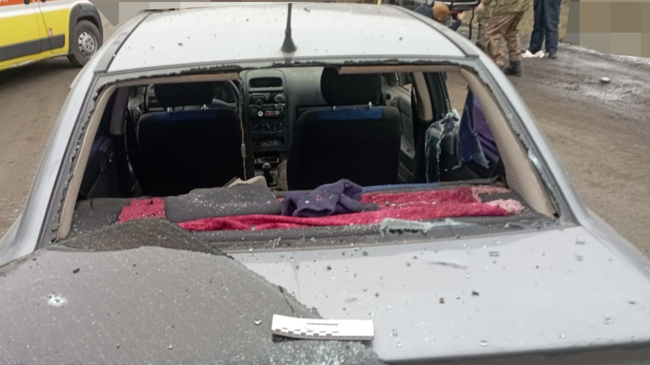 Зображення до:  У Вовчанській громаді дрон влучив в автівку, загинув 74-річний чоловік