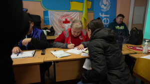 Зображення до посту: Спецоперація з евакуації: з Куп’янська під обстрілами евакуювали дорослих та дитину