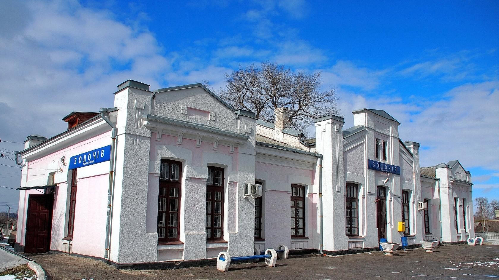 Зображення до:  На Золочівщині змінили тривалість комендантської години