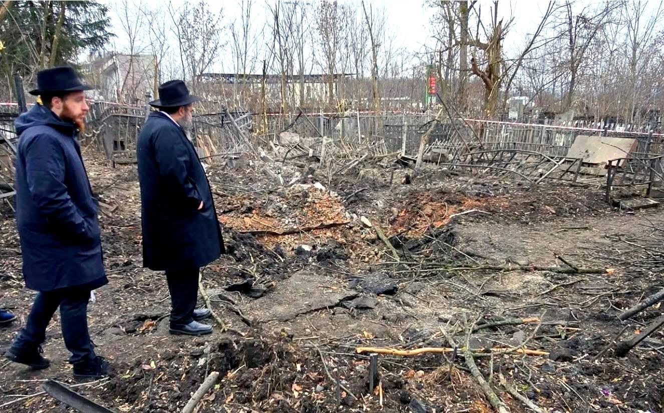 Зображення до:  Від удару по Харкову 28 листопада пошкоджено єврейський цвинтар на Салтівці