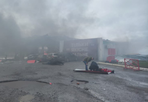 Зображення до посту: Російська армія атакувала заправку біля Нової Водолаги: є поранені