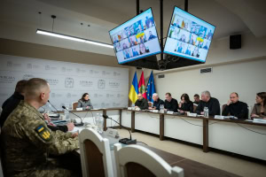 Зображення до посту: Дороги та пальне для генераторів: Кабмін виділив додаткові кошти на підтримку Харківщини