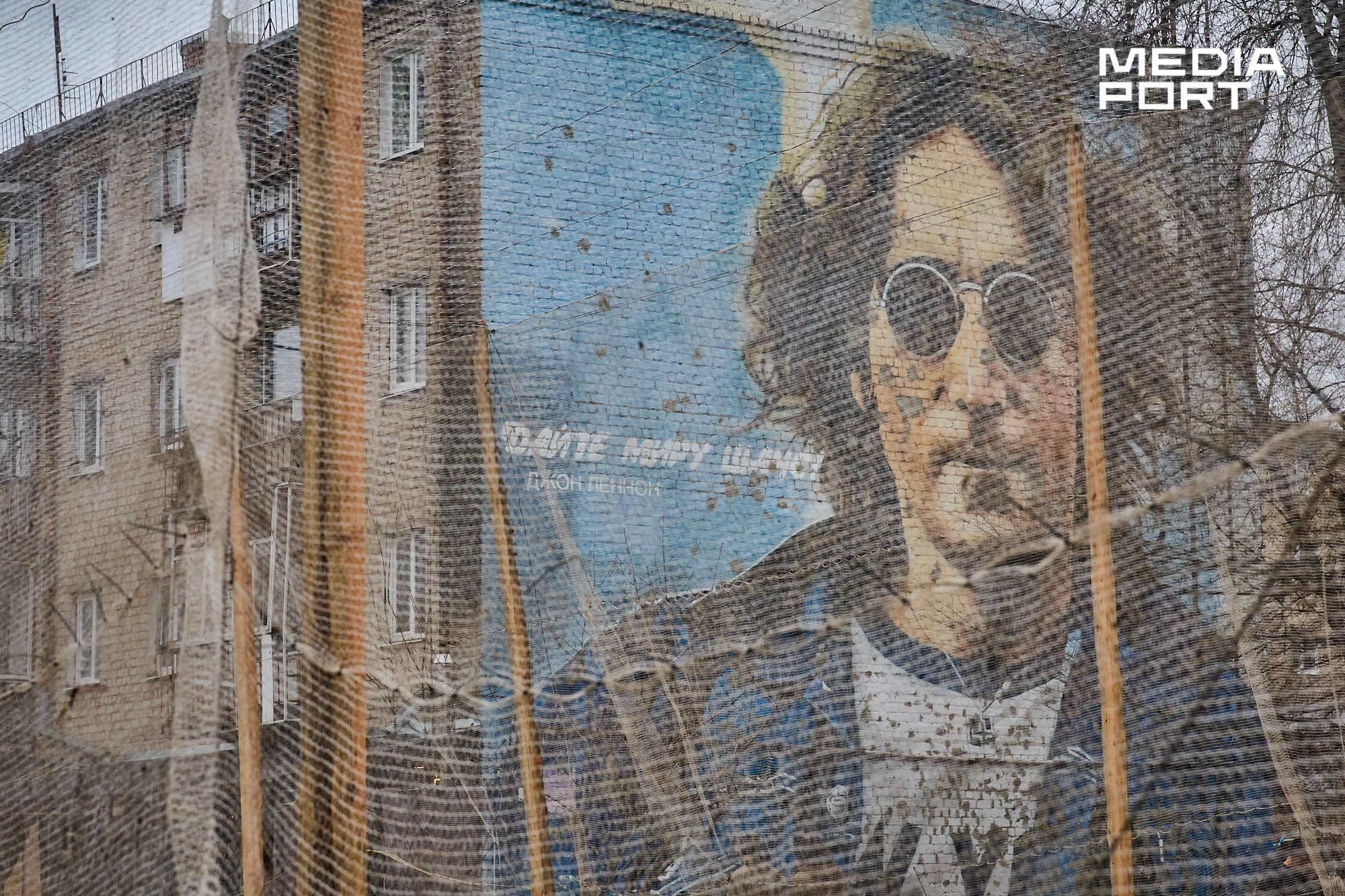 Ізюм, грудень 2025, антидронові сітки на шляхах Харківщини