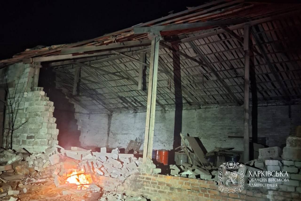 Руйнування від обстрілу на фермі в Слатиному на Харківщині, 3 грудня 2025