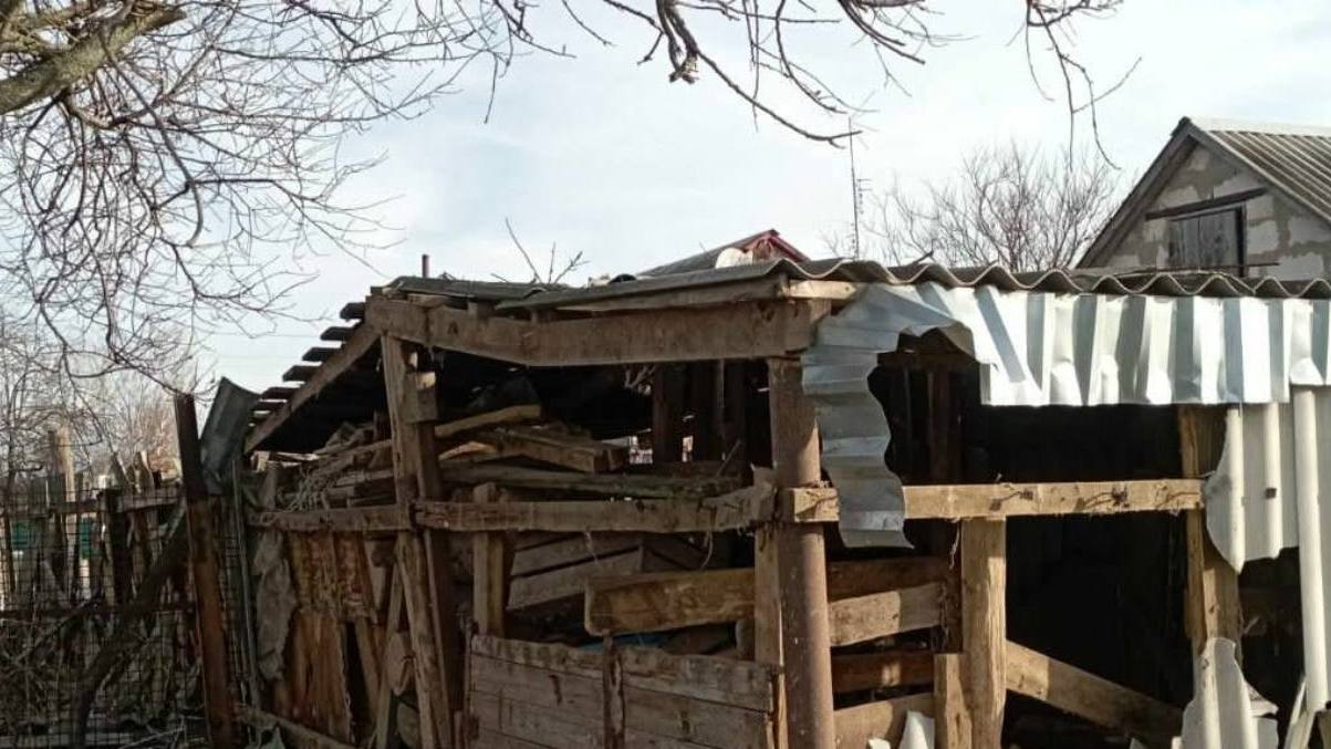 Зображення до:  Обстріли Харківщини: пожежа у Печенізькій громаді, троє постраждалих на Куп’янщині