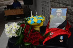 Зображення до посту: У школах Харкова встановлять 11 меморіальних дошок загиблим військовим