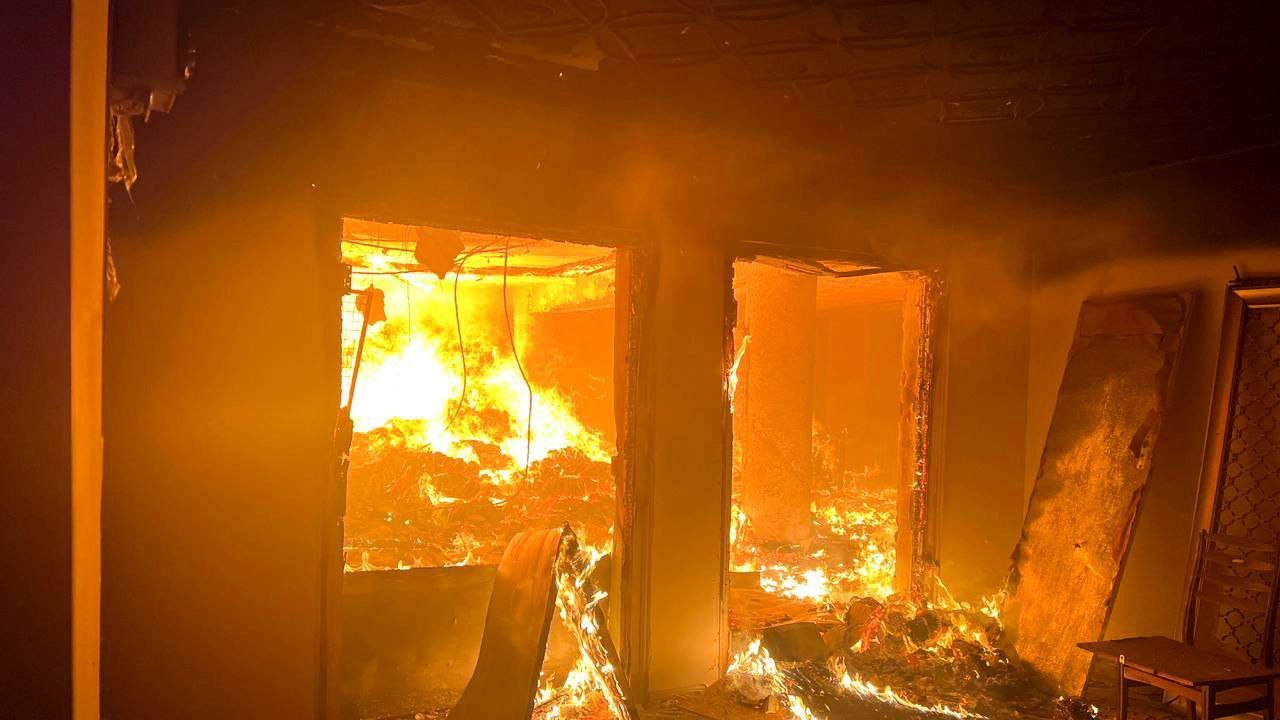 Зображення до:  Будинок культури у Великому Бурлуці згорів після влучання дрона