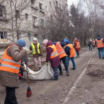Прибирання після обстрілу Ізюма Харківської області, 21 грудня 2025
