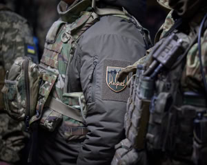 Зображення до посту: Захисники Харківщини показали, як евакуювали цивільних з дітьми з Куп’янська — відео