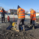 Ремонт дороги в Мерефі на Харківщині після обстрілу