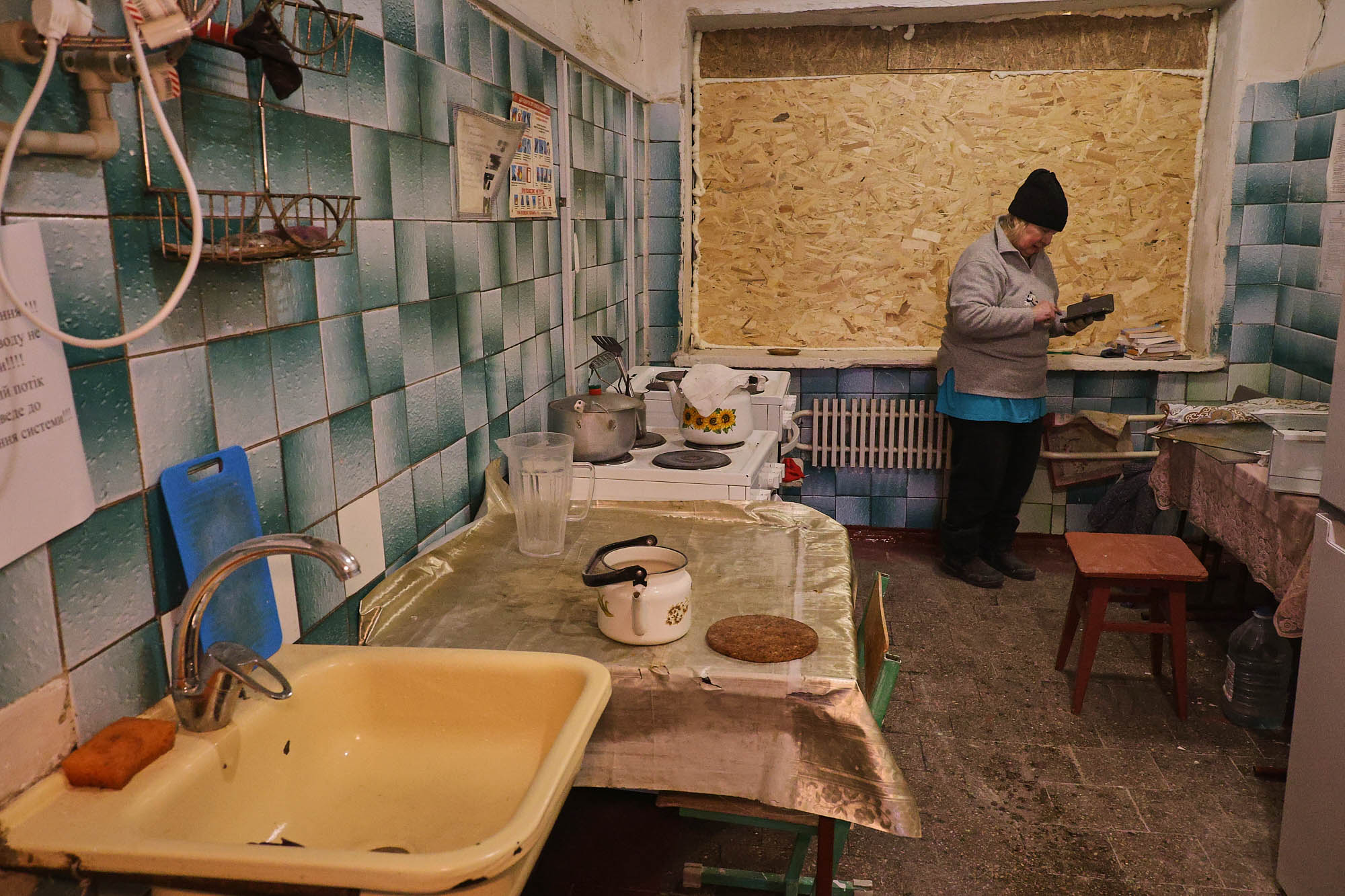 Article «Щоб були всі разом»: після удару по Харкову відселили переселенців