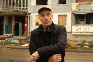 Зображення до посту: Суд призупинив демонтаж будинку на вулиці Метробудівників, 10: частина мешканців виступає за відбудову