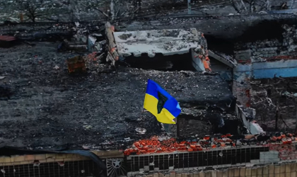 «Хартія» встановила український прапор над будівлею міськради Куп’янська к2