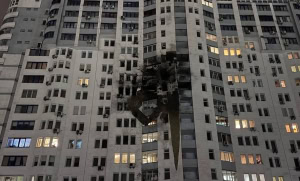 Зображення до посту: росія атакувала Україну дронами та ракетами: що відомо про «Орешник» на Львівщині та удар по Києву