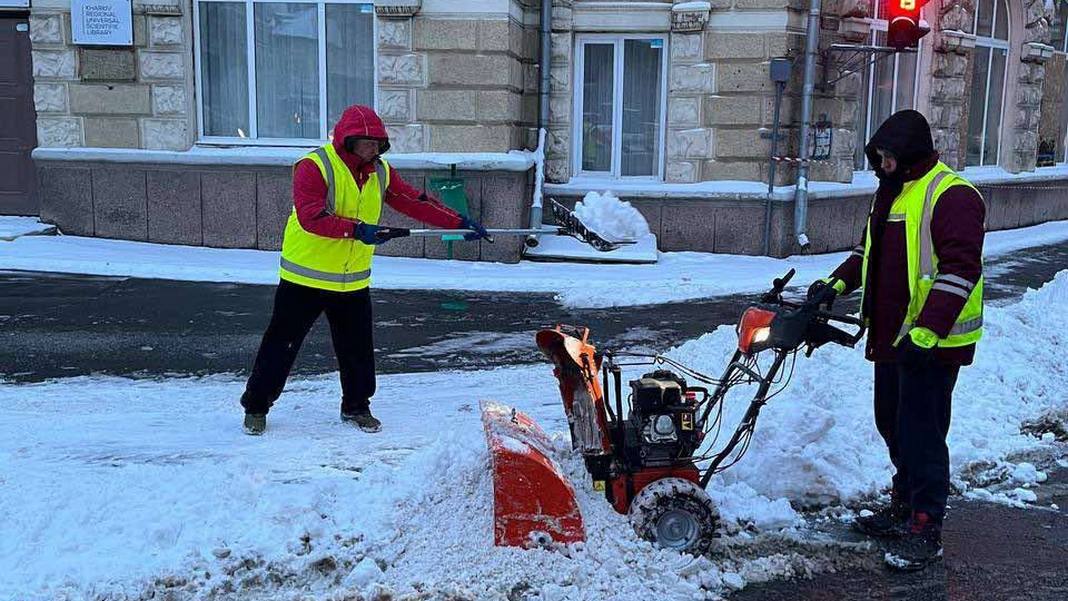 Зображення до:  Дороги Харківщини на ранок розчищені від снігу — Служба відновлення