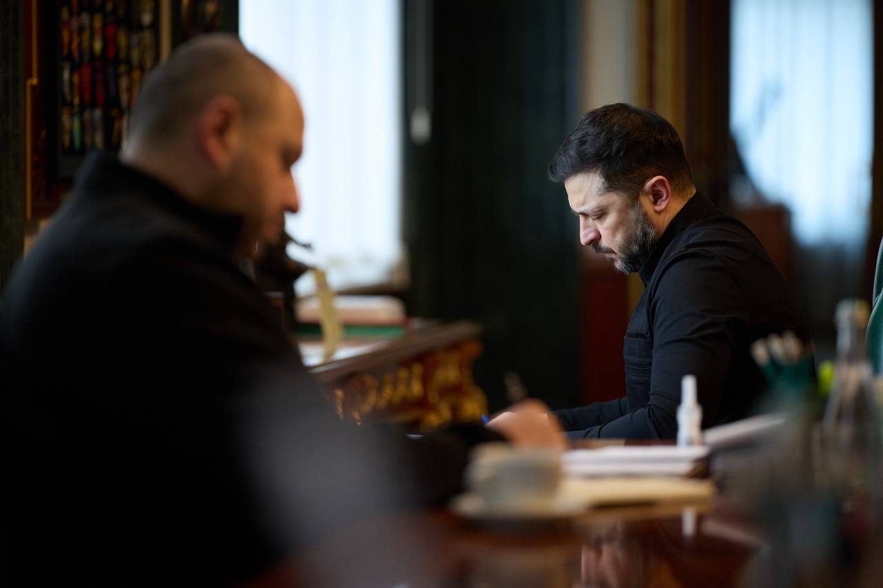 Зображення до:  У Зеленського відзначили Харків на тлі енергокризи; наслідки обстрілу «Нової пошти» | РЕДАКТОРСЬКА