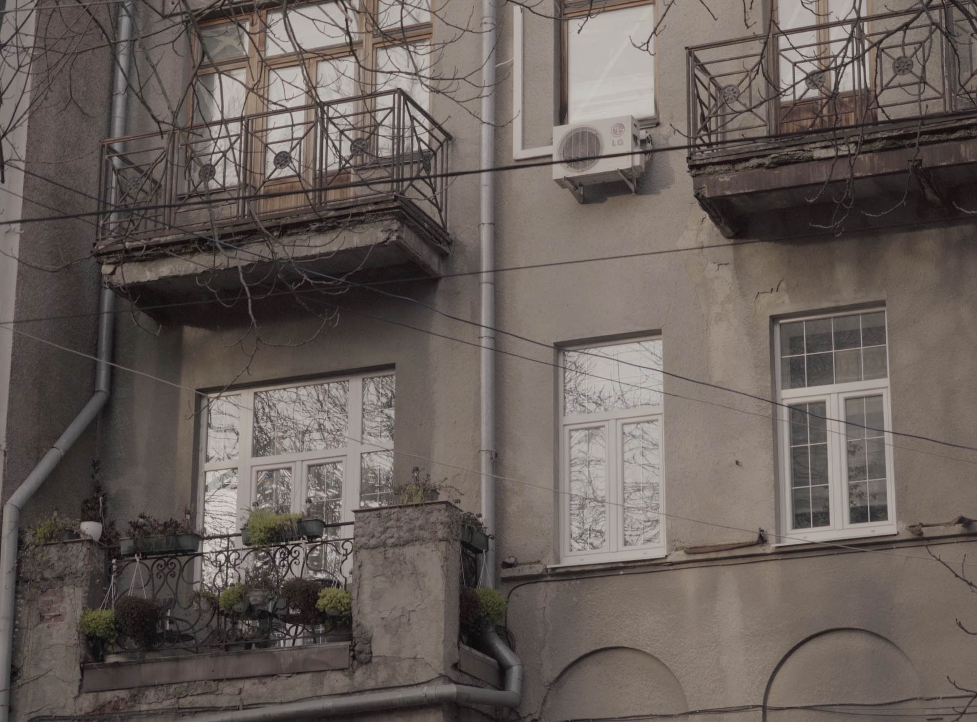 Зображення до:  У Харкові почали розглядати заявки військових-переселенців на житлові ваучери