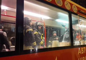 Зображення до посту: У Харкові через знеструмлення запустили тимчасовий автобус