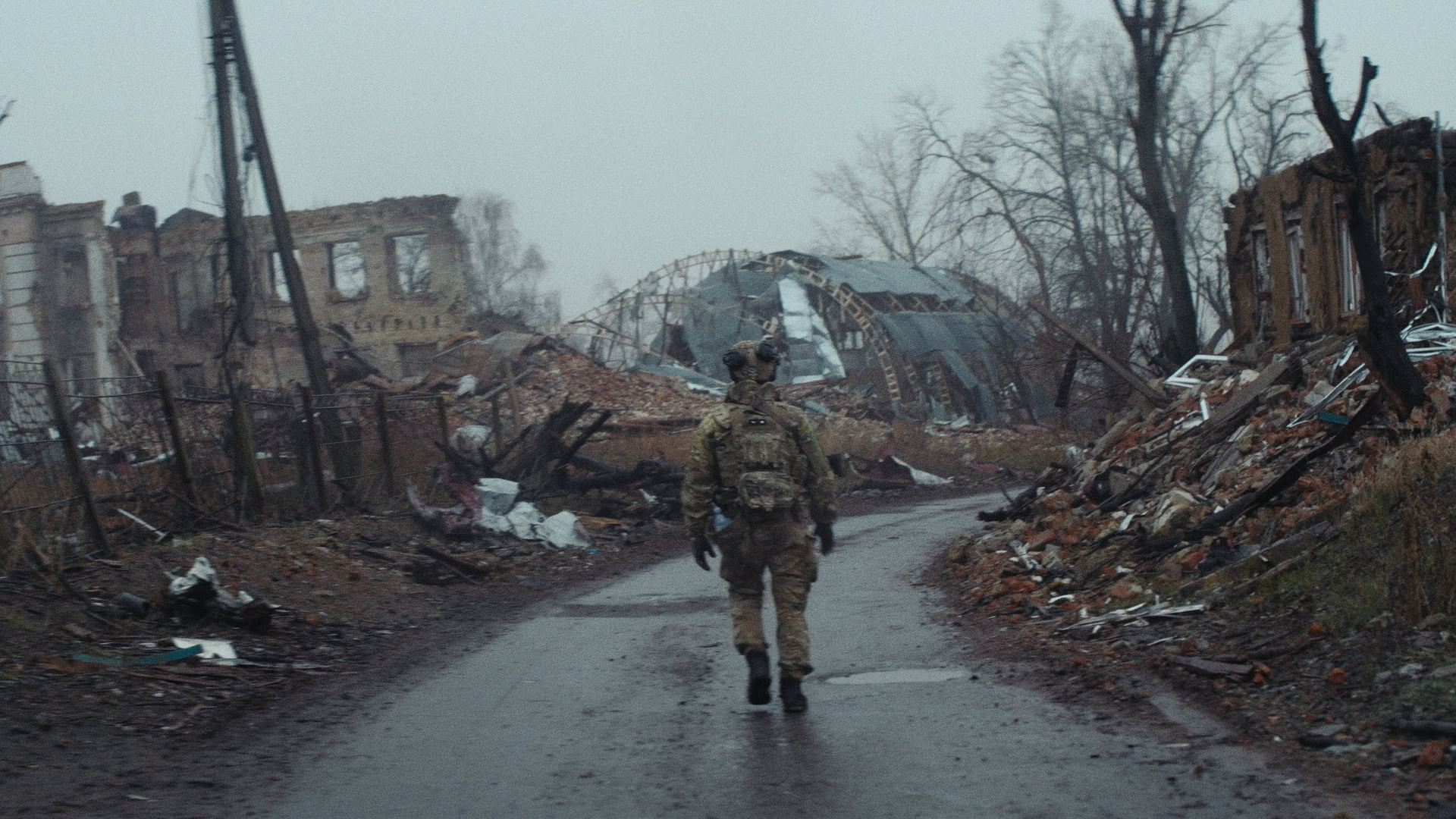 Зображення до:  Гурт U2 випустив кліп з бійцями «Хартії»