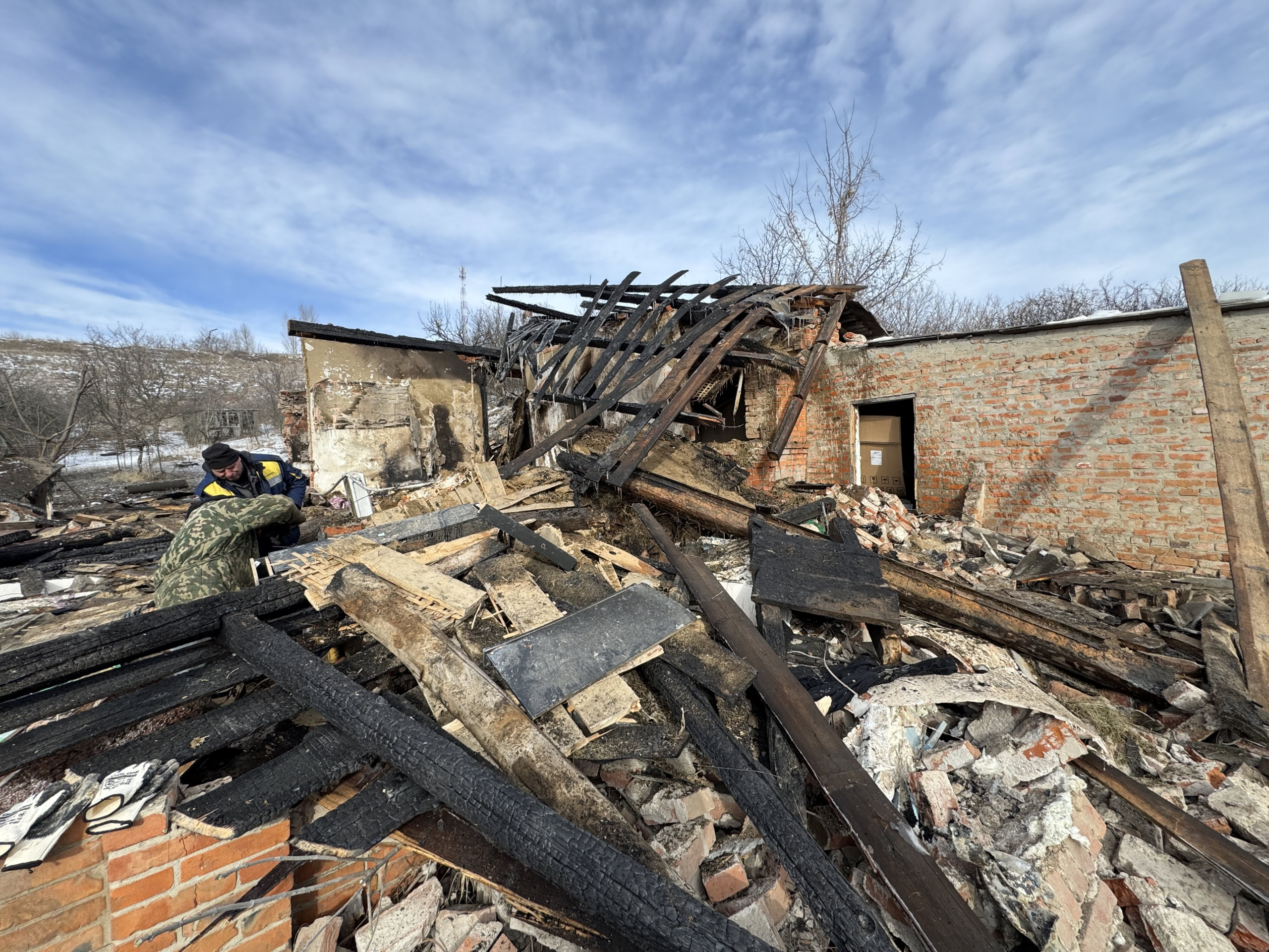 Зображення до:  Триденна жалоба у Богодухові: загинув ветеран із трьома дітьми, вагітна дружина поранена
