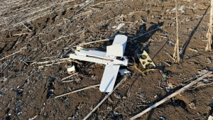 Зображення до посту: На Борівщині російські дрони завадили роботі «Укрпошти»