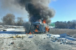 Зображення до посту: Віз людям хліб: російський дрон ударив по машині старости на Ізюмщині