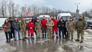 Зображення до посту: Поліція і волонтери евакуювали всіх покинутих коней зі Старосалтівської громади