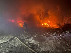Зображення до посту: Російські удари залишили жителів Лозової без води та опалення