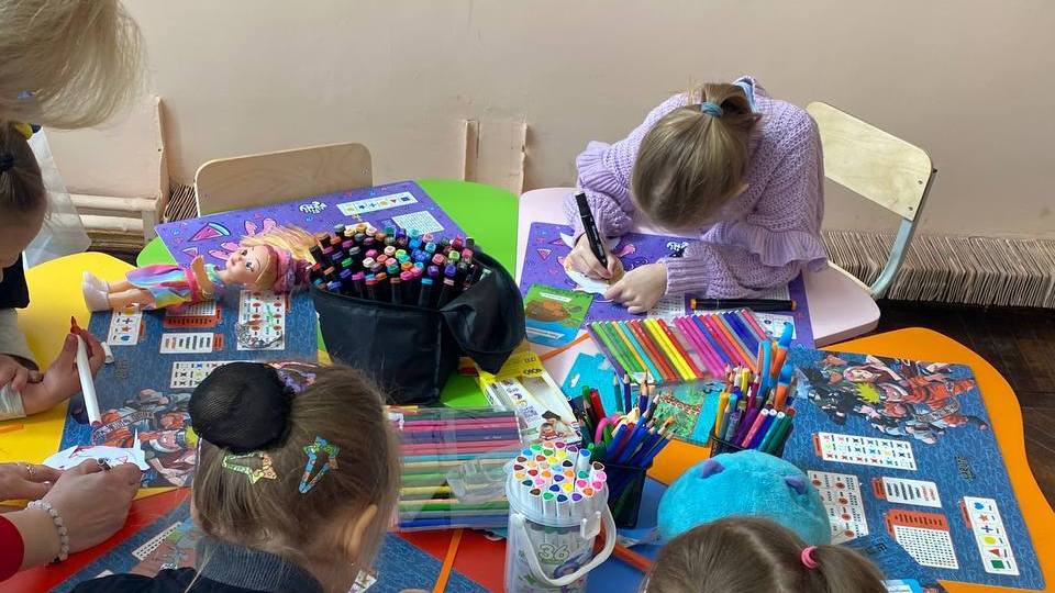 Зображення до:  Психосоціальна підтримка та консультації: родини Златополя запрошують до дитячого центру