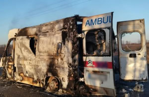 Зображення до посту: На Харківщині FPV-дрон влучив у машину швидкої: загинули двоє медиків