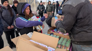 Зображення до посту: «Мамо-мобіль» у Харкові: волонтери допомагають переселенцям адаптуватися до життя в місті