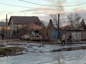 Зображення до посту: Обстріли Харківщини за добу: на Чугуївщині загинули двоє цивільних, згоріла машина ДСНС