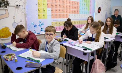Діти в підземній школі в Харкові, березень 2026