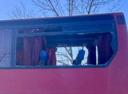 Зображення до:  На Харківщині під удар потрапив рейсовий автобус: загинули троє людей