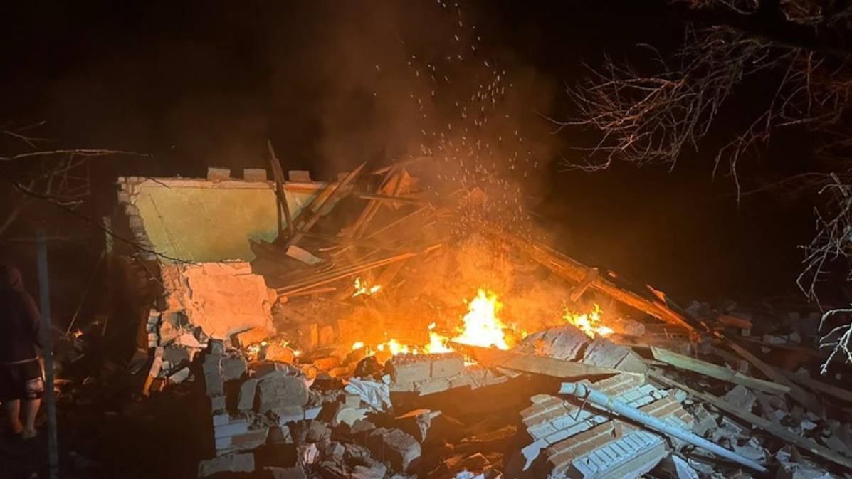 Зображення до:  Обстріли Харківщини за добу: постраждали 10 цивільних, пошкоджені підприємства та будинки