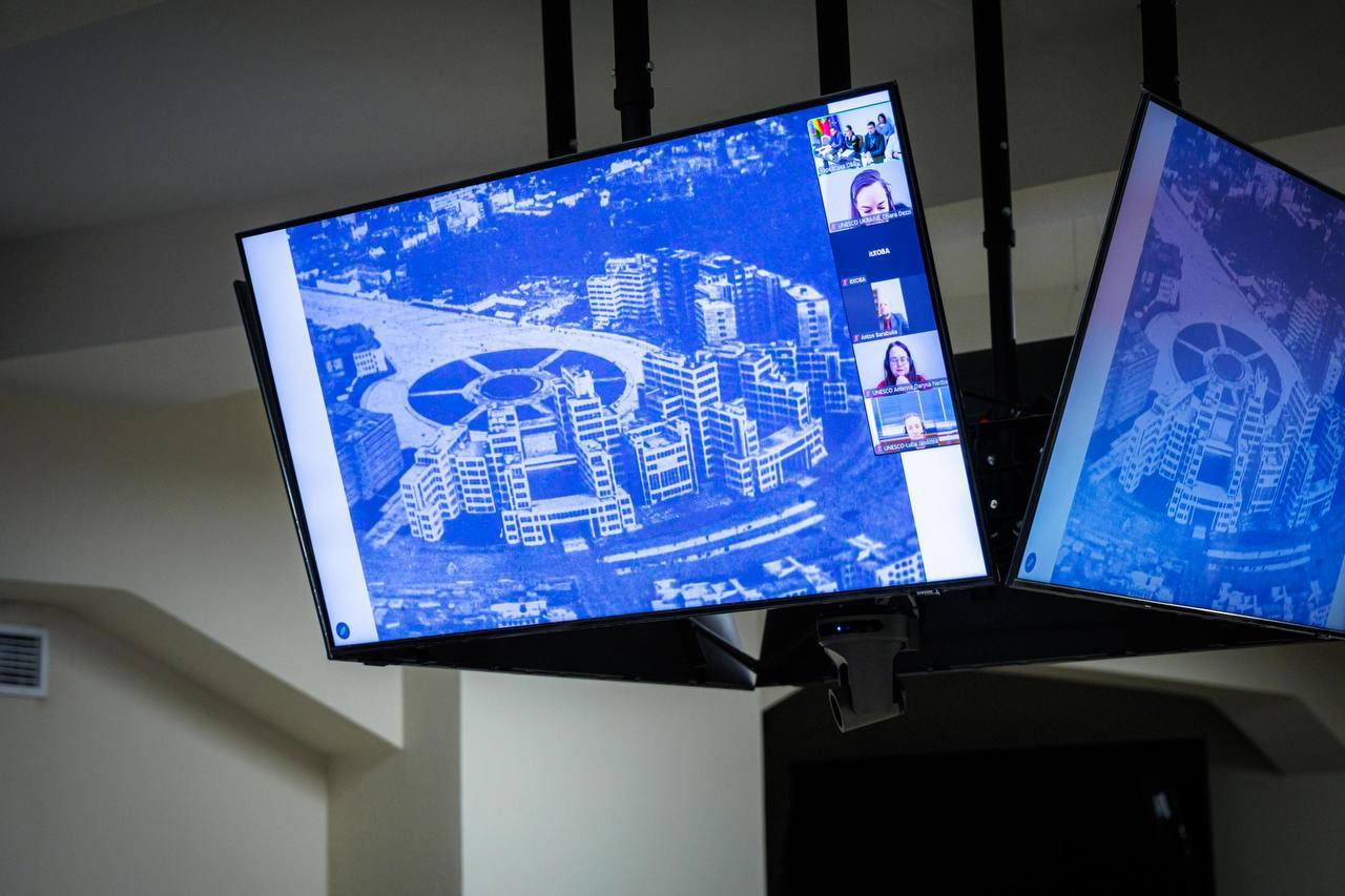 Слайди із засідання щодо статусу Держпрому в Харкові, 18 березня 2026