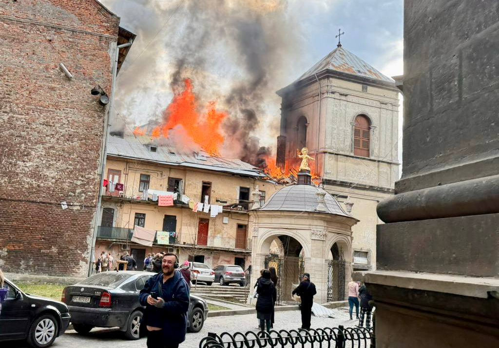 Зображення до:  Російські «шахеди» атакували Львів та інші міста на заході України: є поранені