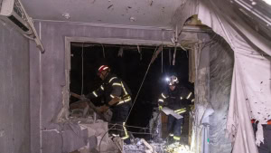 Зображення до посту: Внаслідок удару по Харкову пошкоджена 9-поверхівка, постраждали мешканці