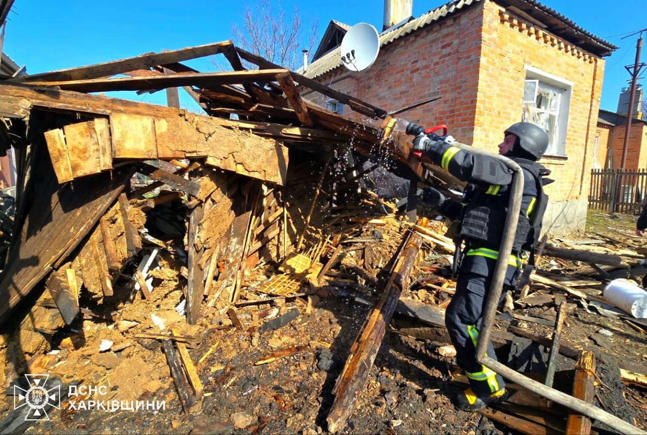 Зображення до:  У Харкові загасили пожежу після удару дрона 29 березня: фото