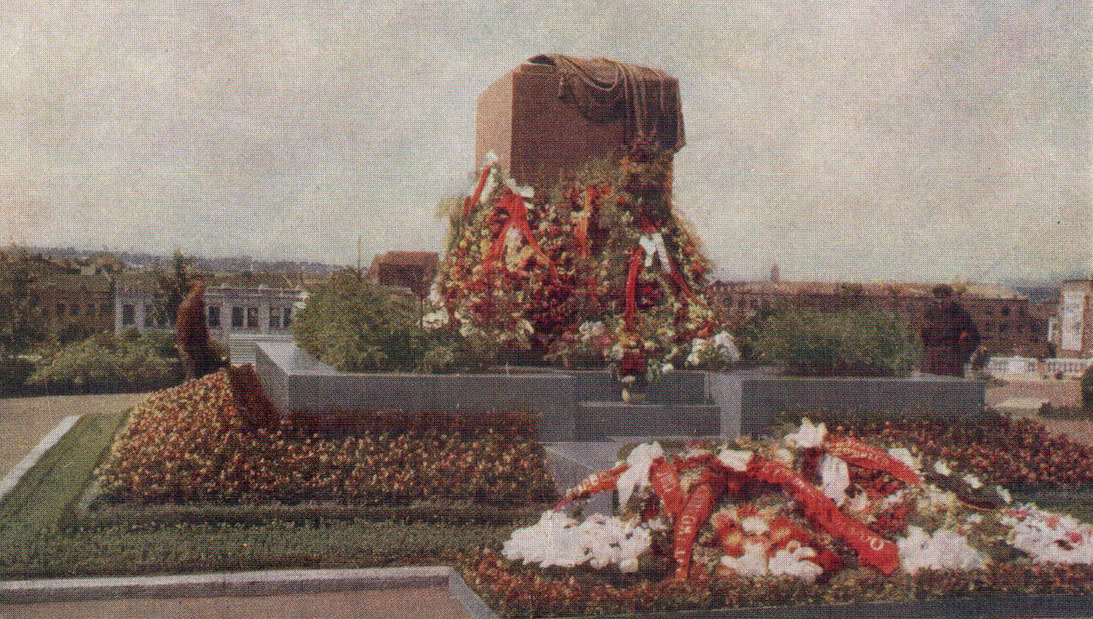 Зображення до:  Фортеця Харків: від воєводського подвір’я до інсталяції невігласів