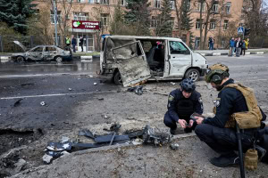 Зображення до посту: «Летить і різко падає вниз»: що розповіли очевидці дронової атаки на Харків 3 квітня