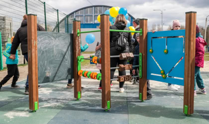 Інклюзивний дитячий майданчик у Златополі на Харківщині