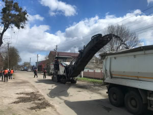 Зображення до посту: «Критична логістика»: на Харківщині ремонтують дороги для потреб оборони