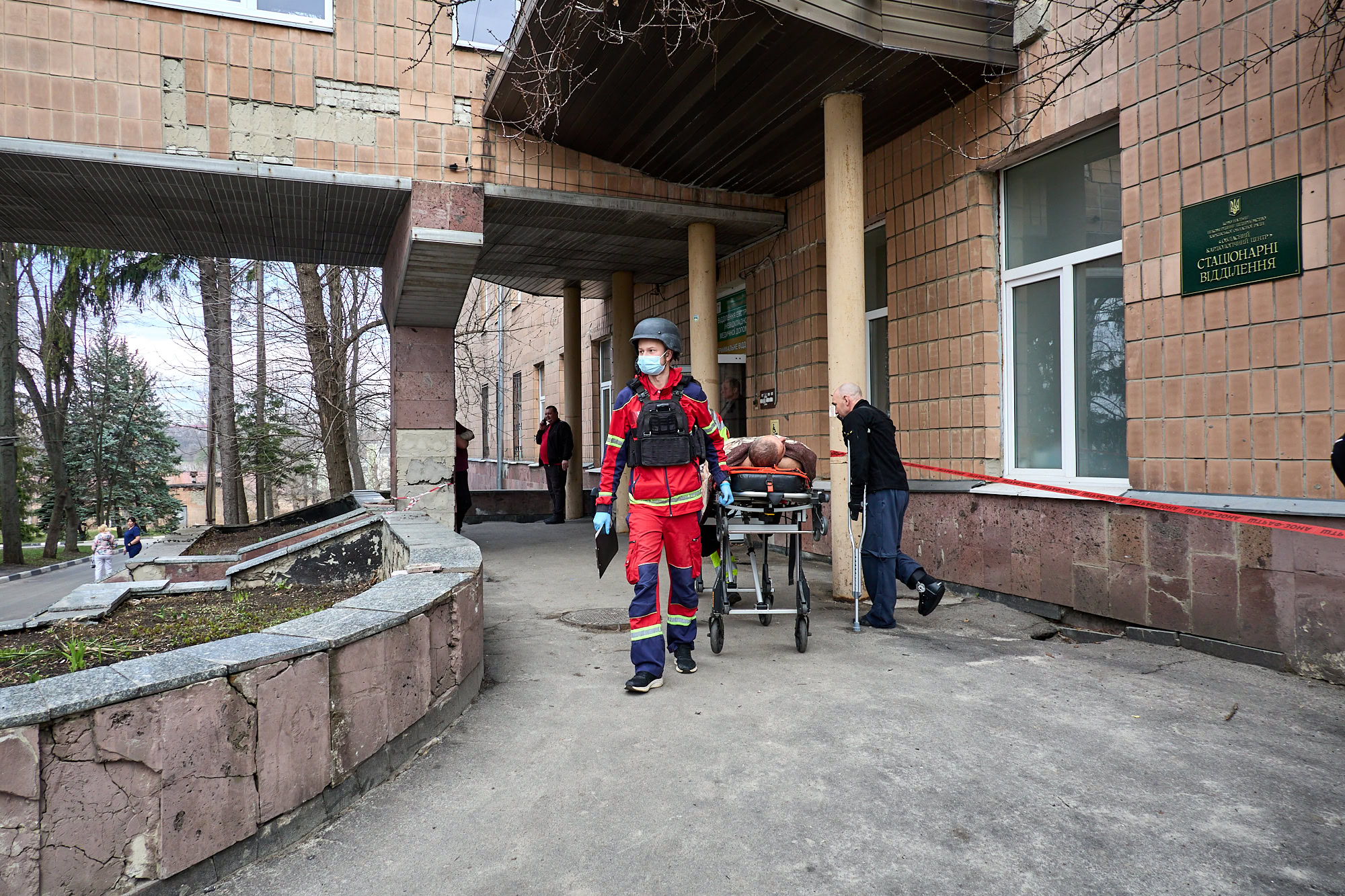 Зображення до:  «Летить — і різко падає вниз»: що розповіли очевидці дронової атаки на Харків 3 квітня