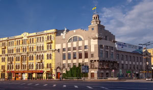 Зображення до посту: «Передача професії з рук у руки»: Харківський театр ляльок запрошує на курси до ХНМУ