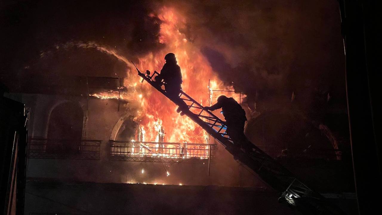 Зображення до:  Харків атакували дрони та ракети: пошкоджені оселі, серед постраждалих — немовля