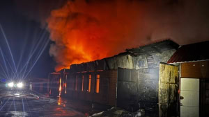 Зображення до посту: Від удару по Великому Бурлуку поранений 59-річний чоловік, у Богодухові пошкоджено пошту